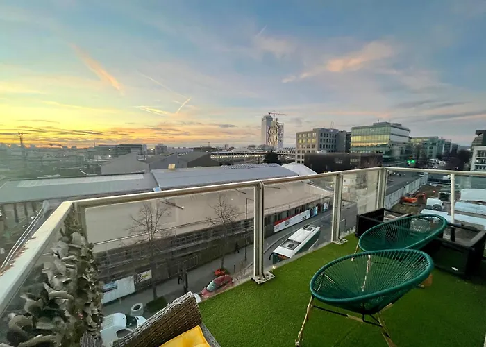 Vue Tour Eiffel - Metro - Wifi - Parking - Terrasse - Dream Host